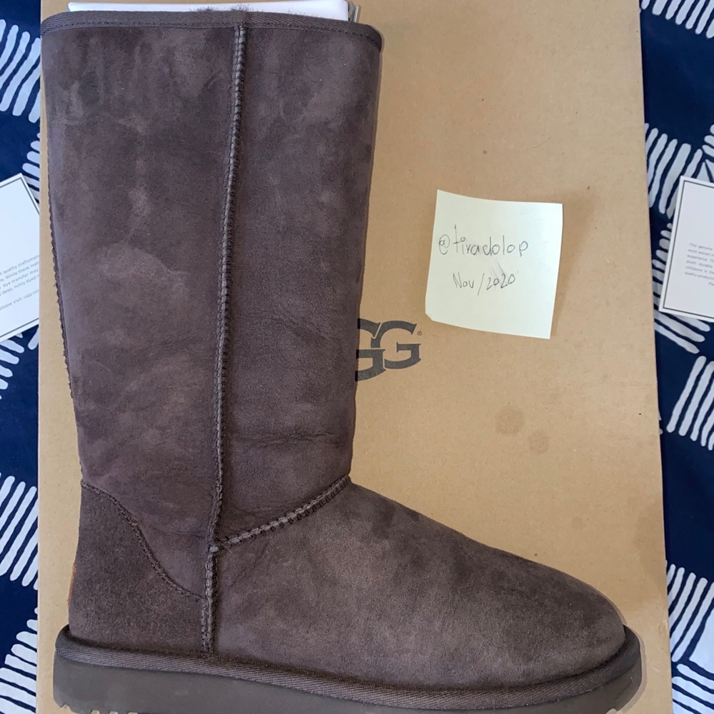 UGG boots - Picture 2 of 3